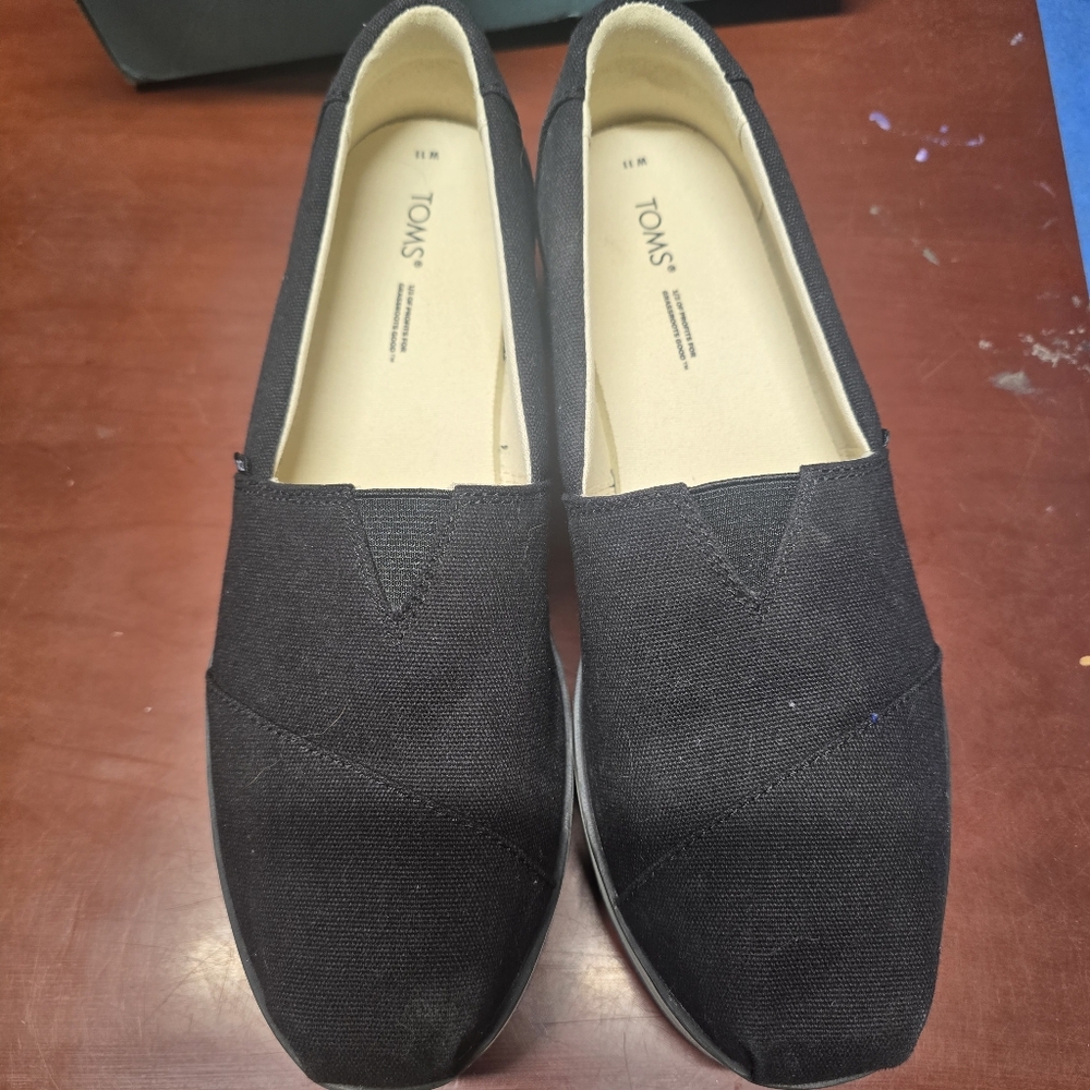 NIB TOMS Women's Alp Platform Slip-On Shoes | Black Canvas | Size 11